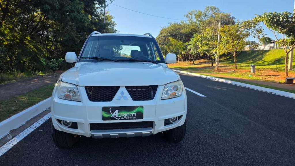 MITSUBISHI Pajero TR4 - Foto