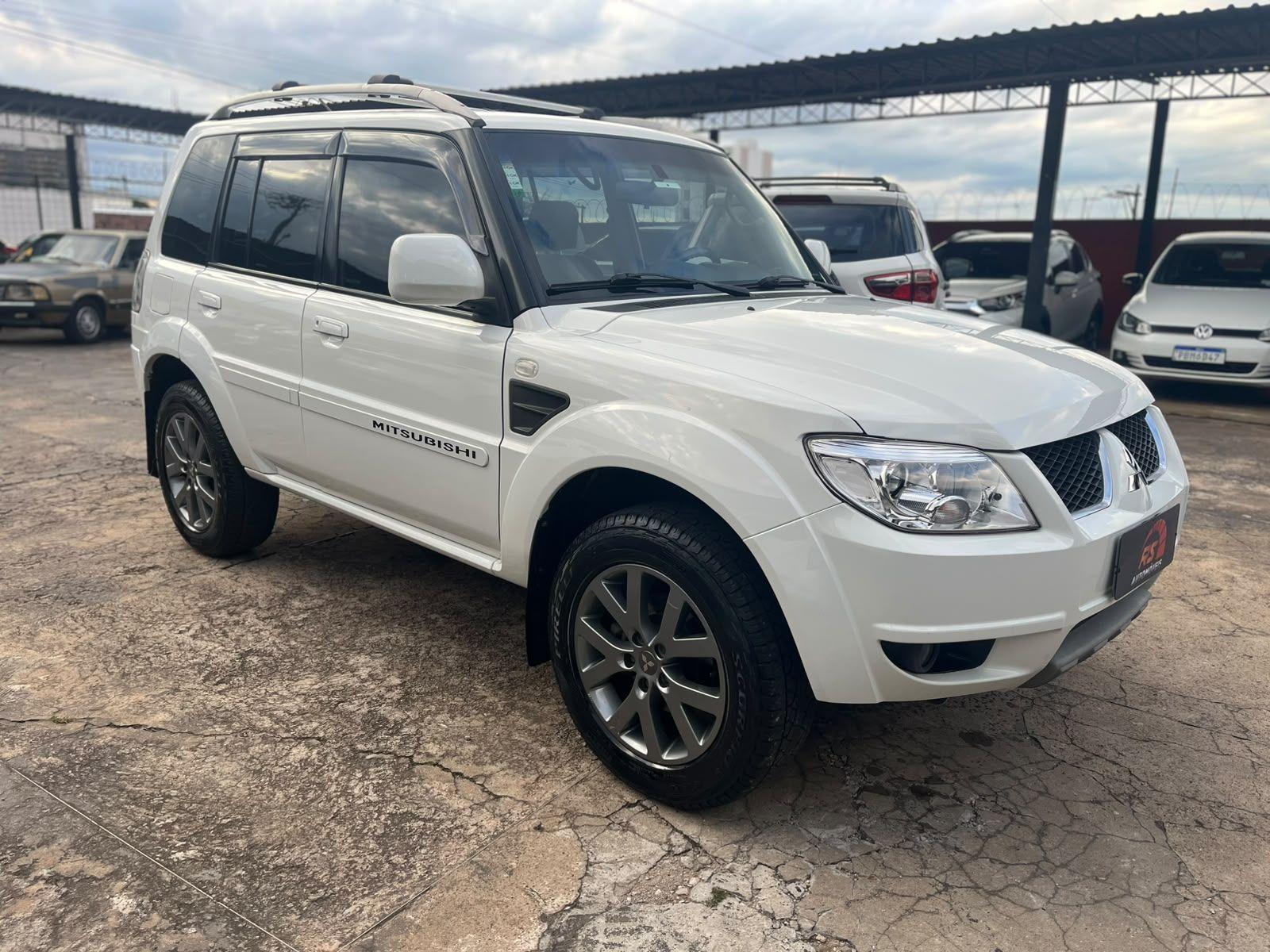 MITSUBISHI Pajero TR4 - Foto