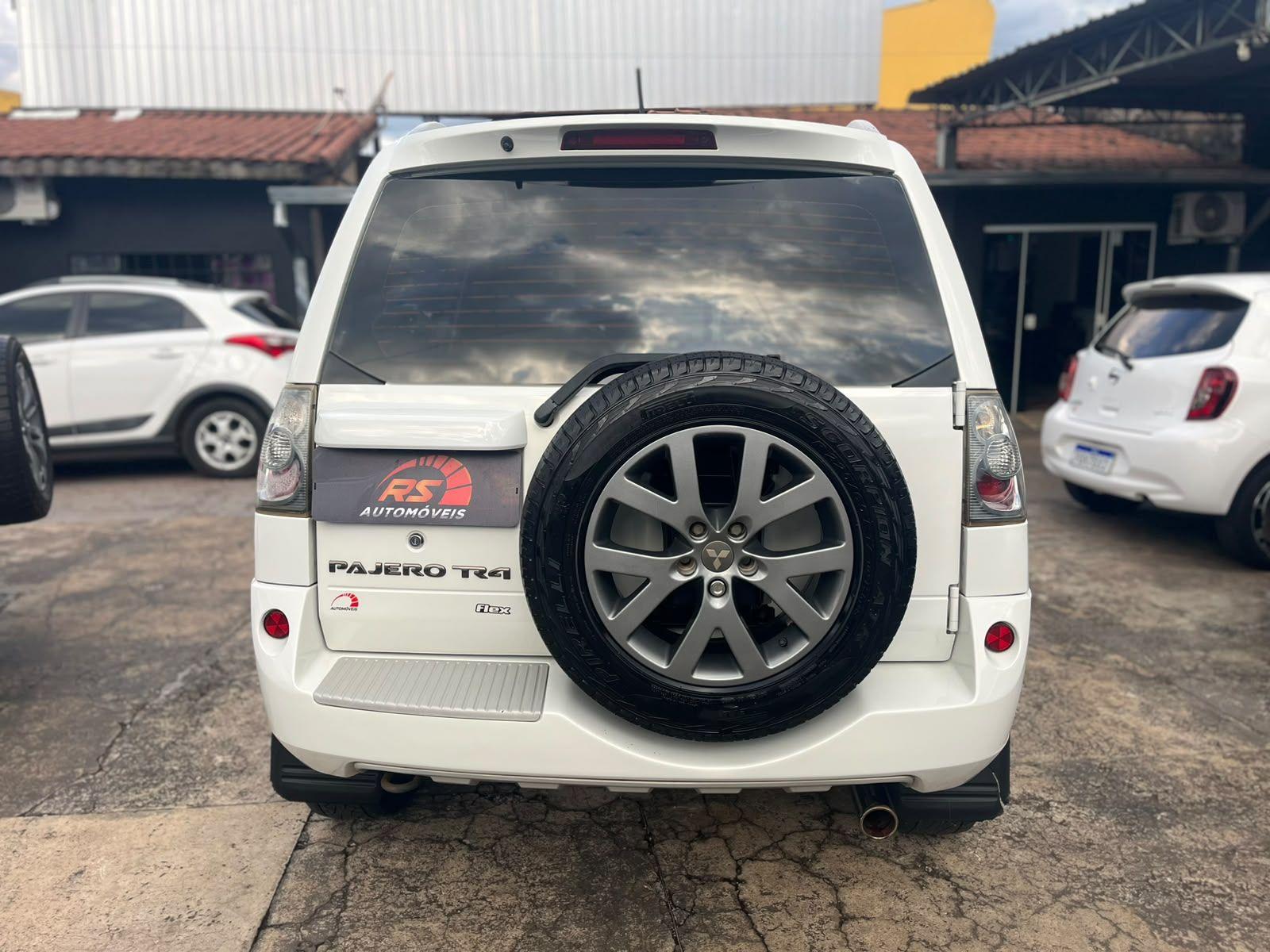 MITSUBISHI Pajero TR4 - Foto