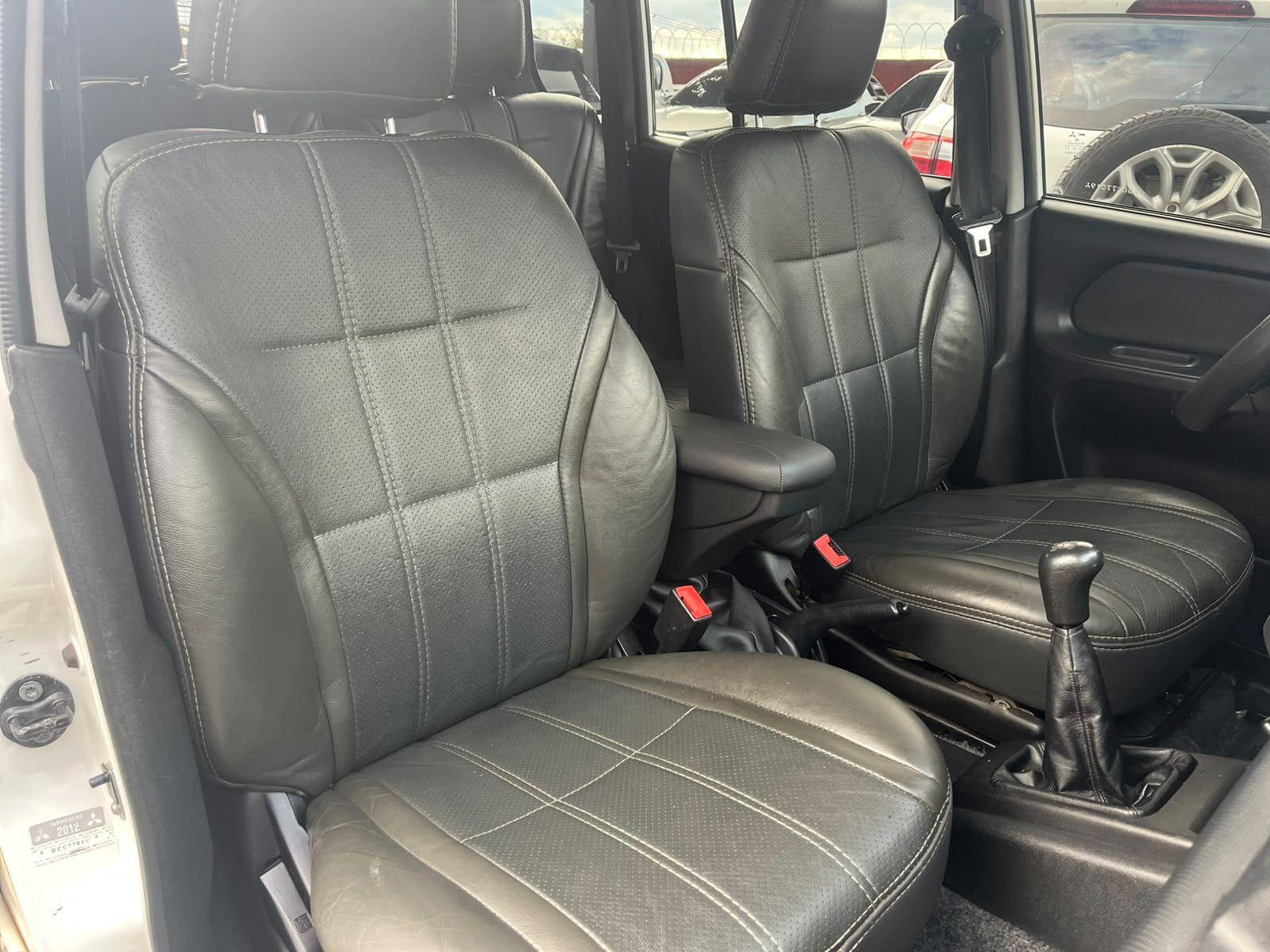 MITSUBISHI Pajero TR4 - Foto