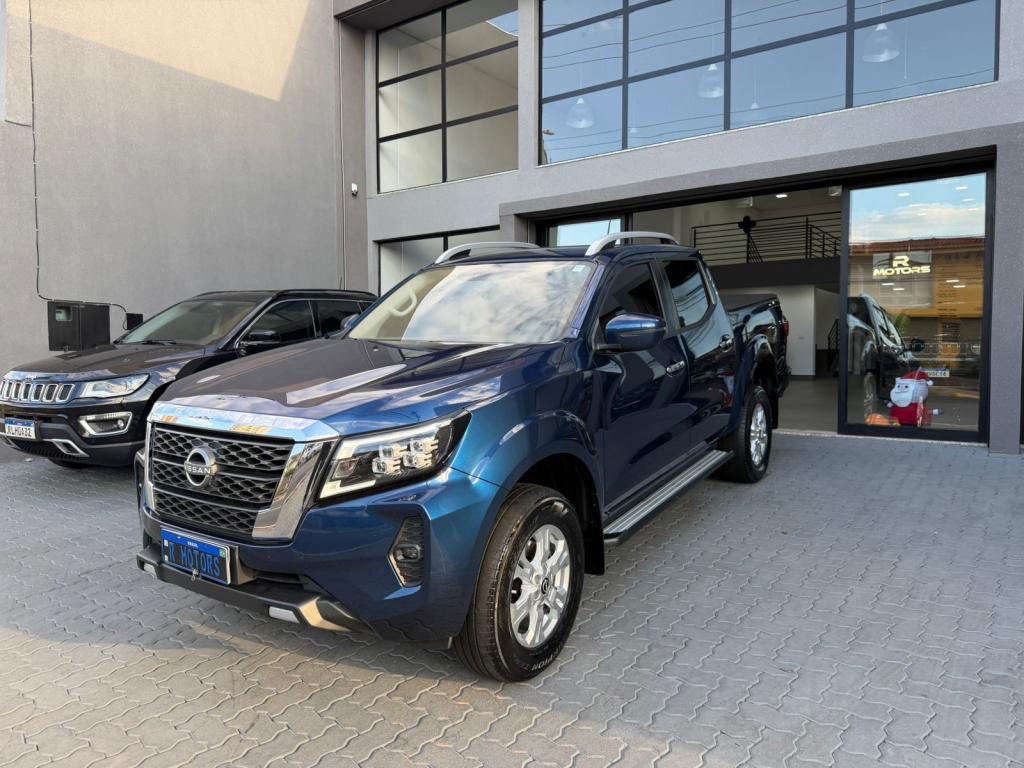 NISSAN Frontier - Foto