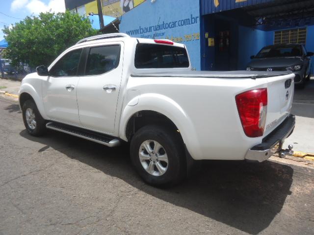 NISSAN Frontier - Foto