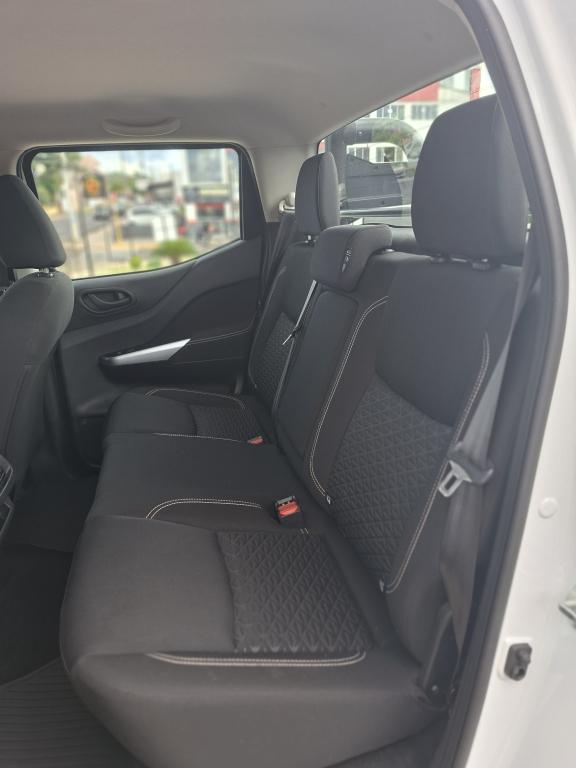 NISSAN Frontier - Foto