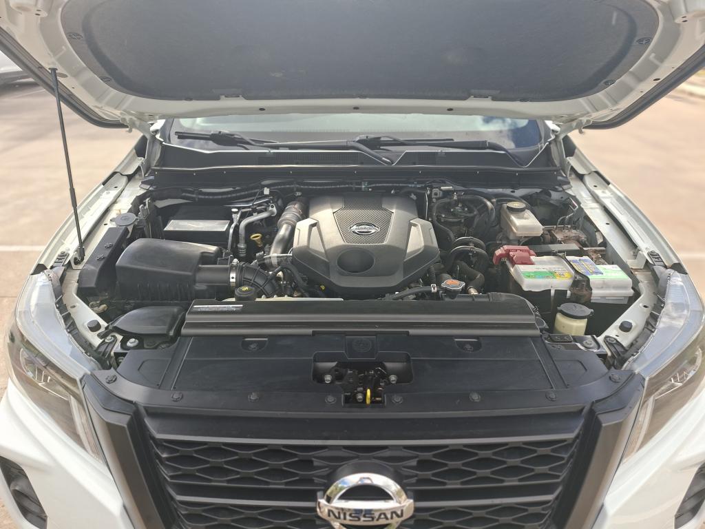 NISSAN Frontier - Foto