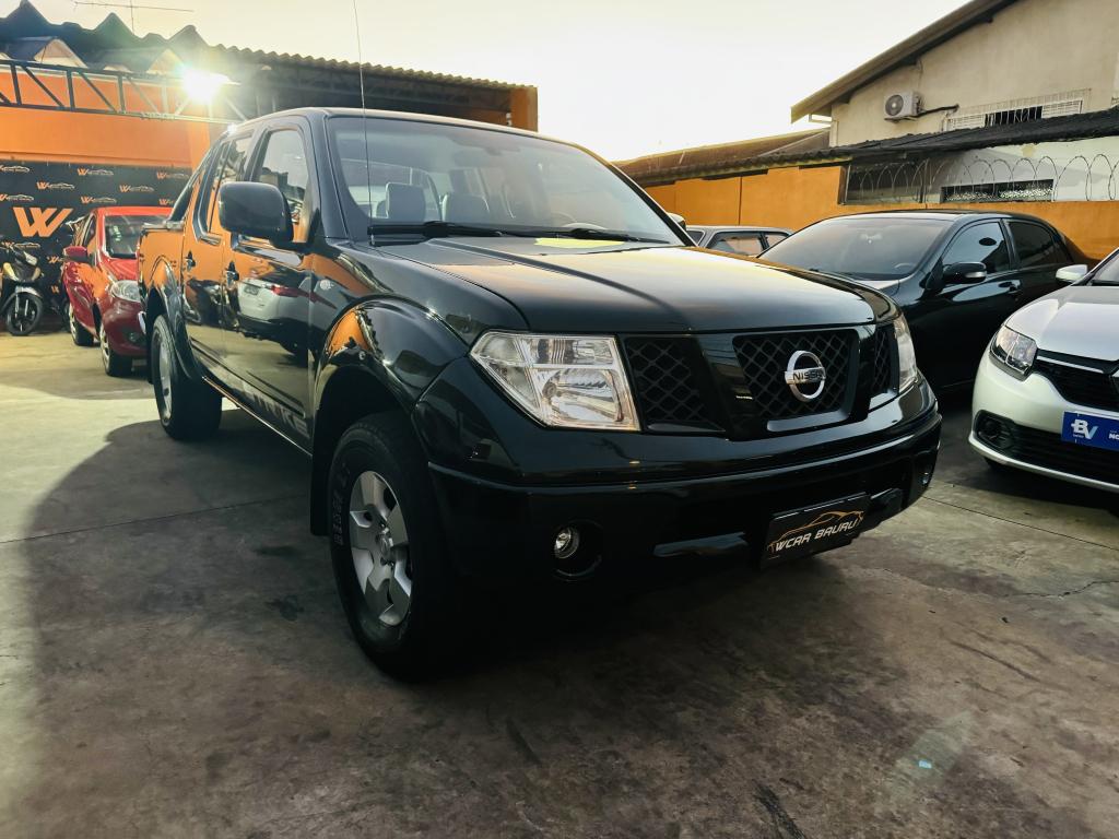 NISSAN Frontier - Foto