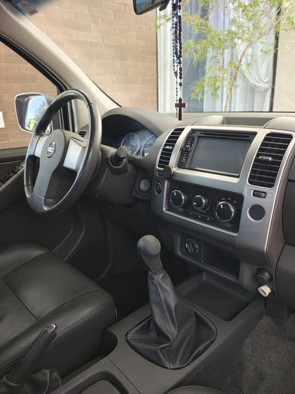 NISSAN Frontier - Foto