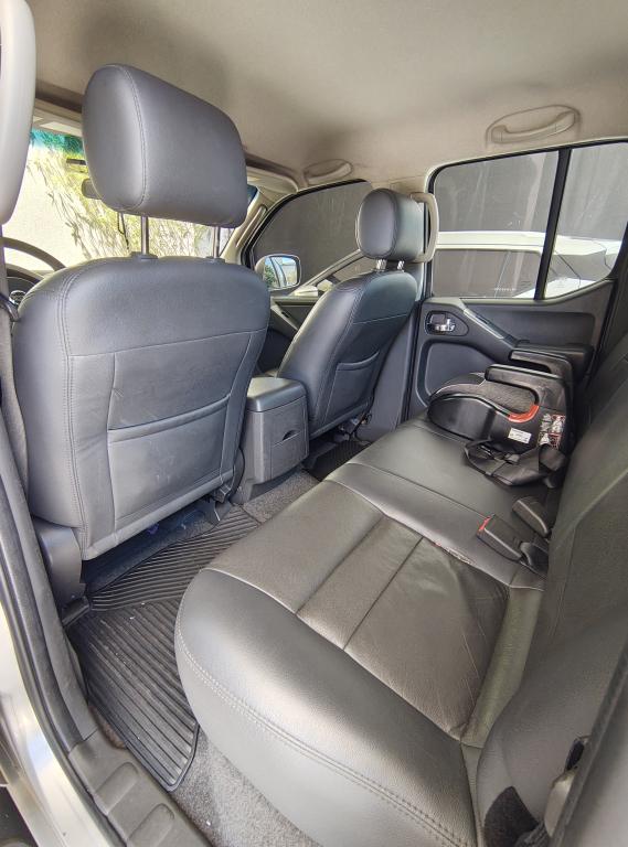 NISSAN Frontier - Foto