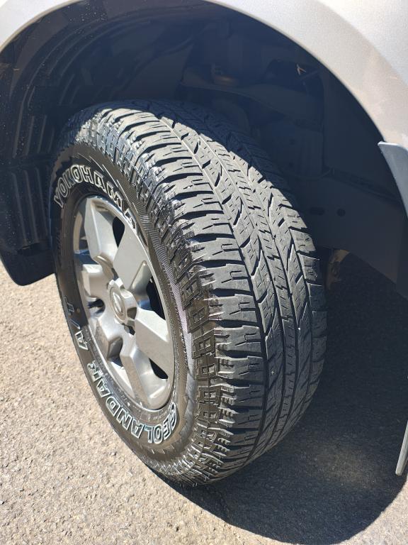 NISSAN Frontier - Foto