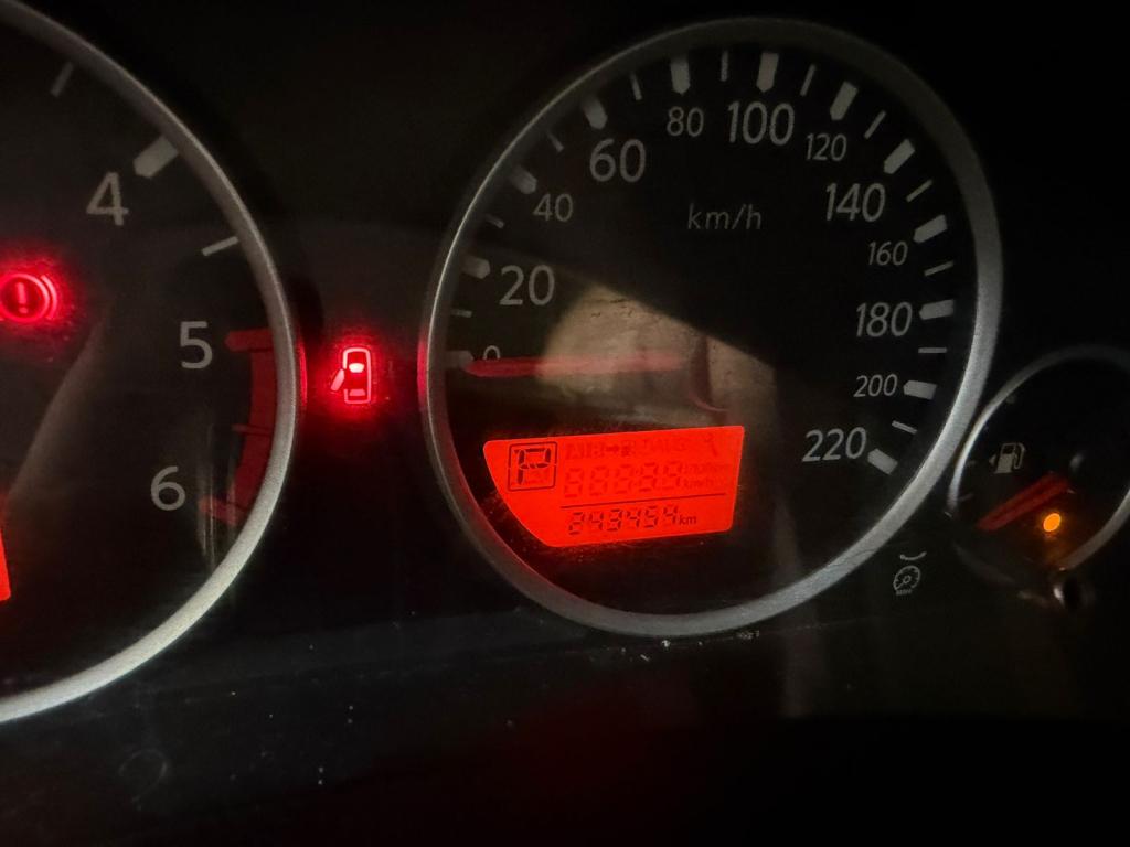 NISSAN Frontier - Foto