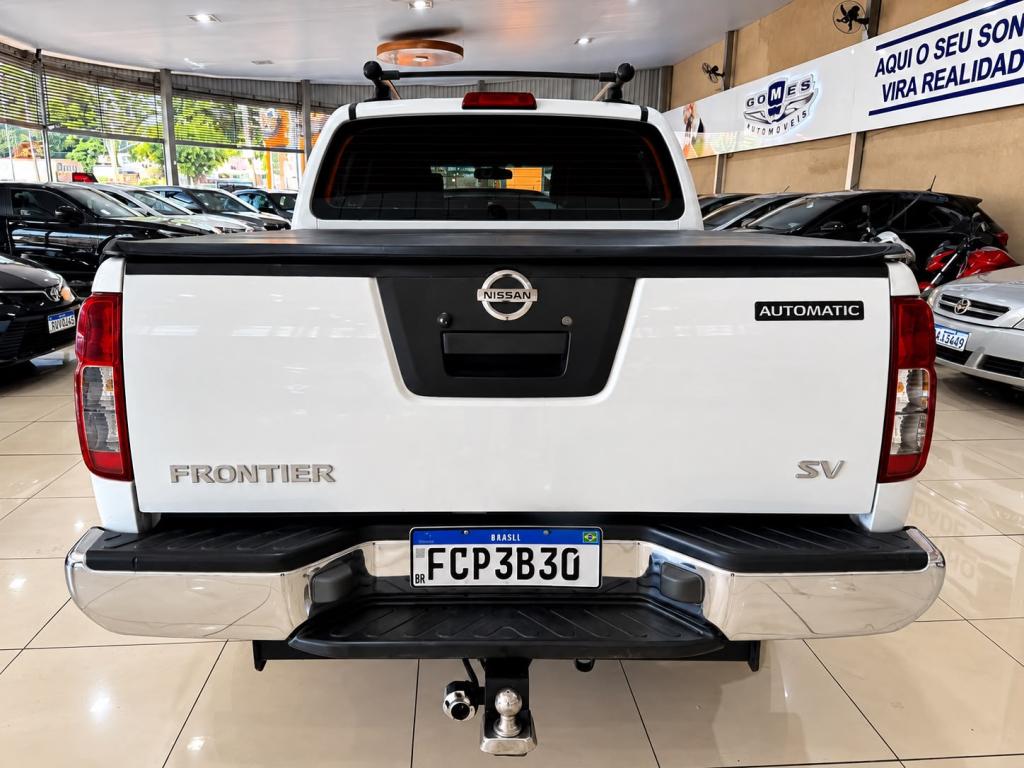 NISSAN Frontier - Foto