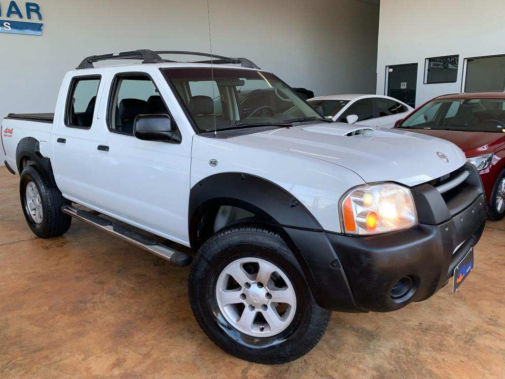 NISSAN Frontier - Foto