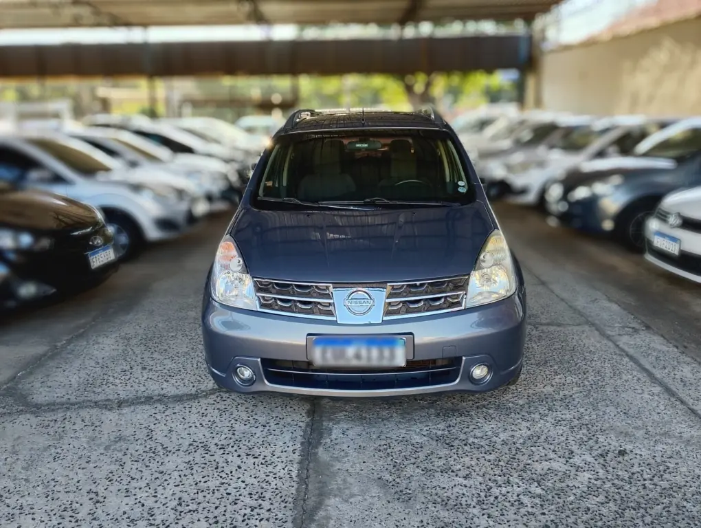 NISSAN Grand Livina - Foto