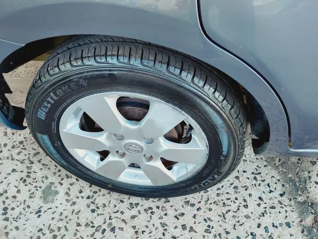 NISSAN Grand Livina - Foto