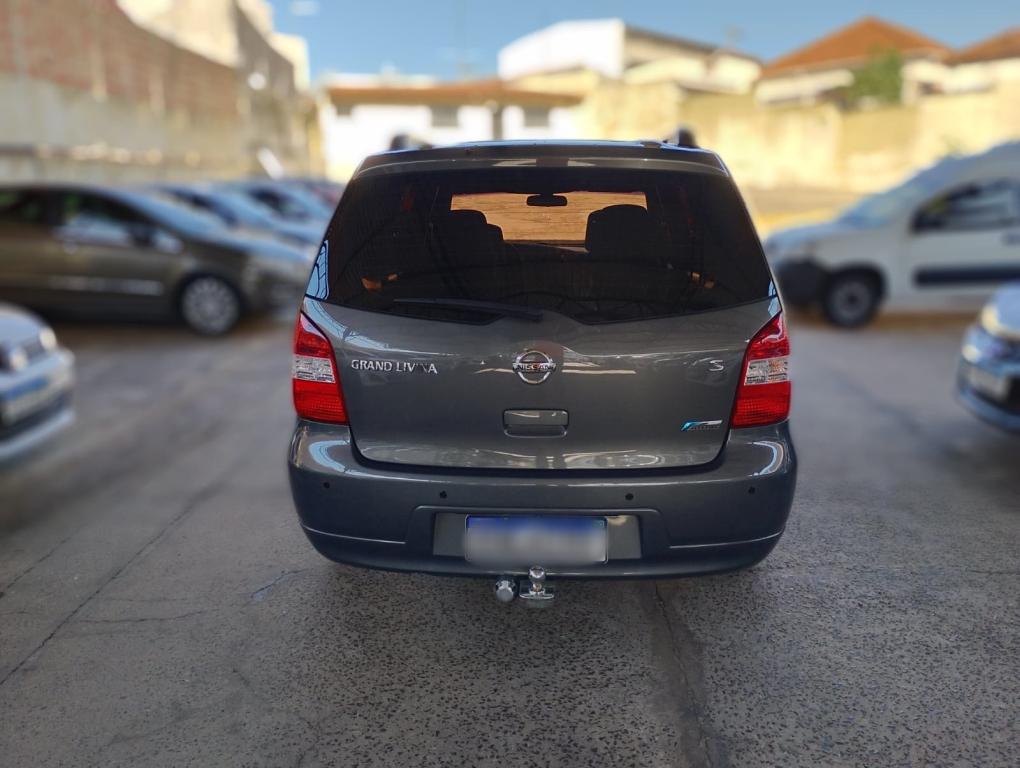 NISSAN Grand Livina - Foto