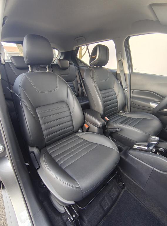 NISSAN Kicks - Miniatura