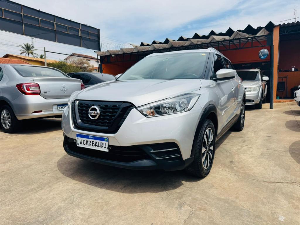 NISSAN Kicks - Miniatura