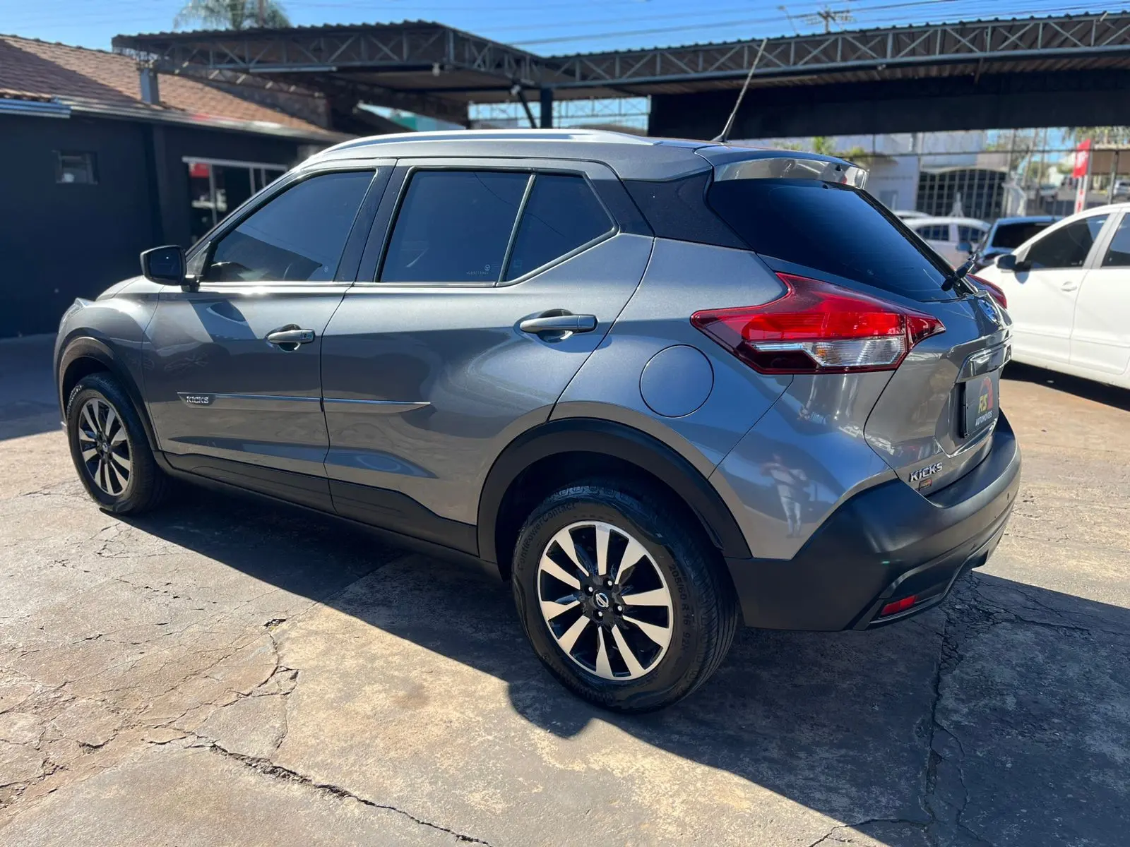 NISSAN Kicks - Foto