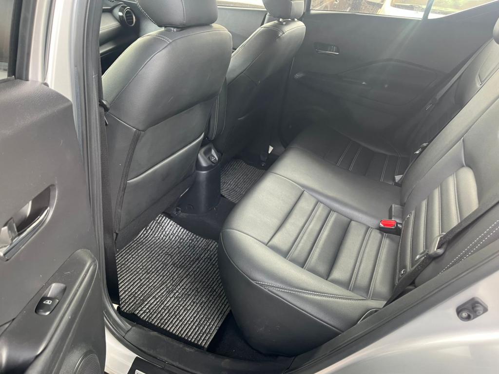 NISSAN Kicks - Miniatura