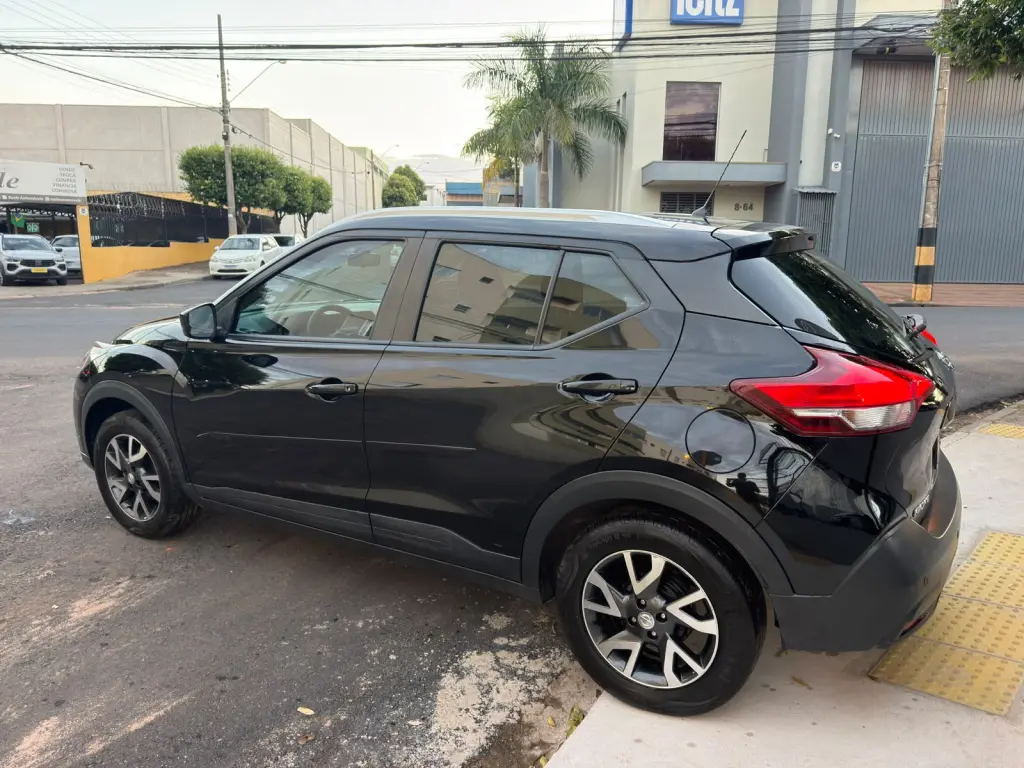 NISSAN Kicks - Foto