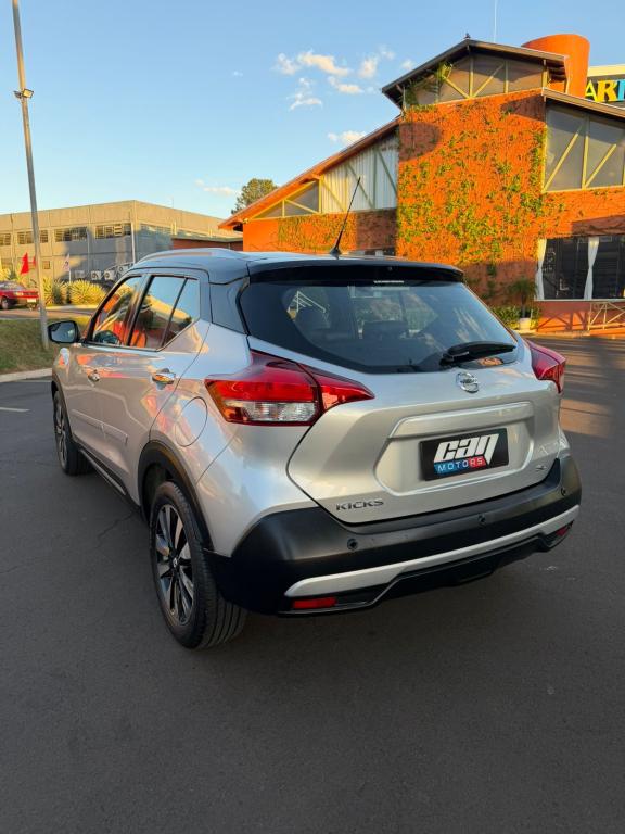NISSAN Kicks - Foto