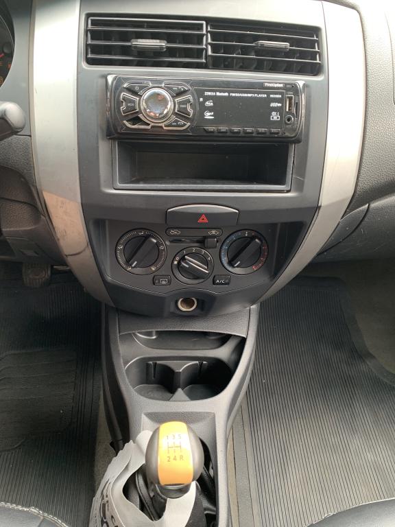 NISSAN Livina - Foto