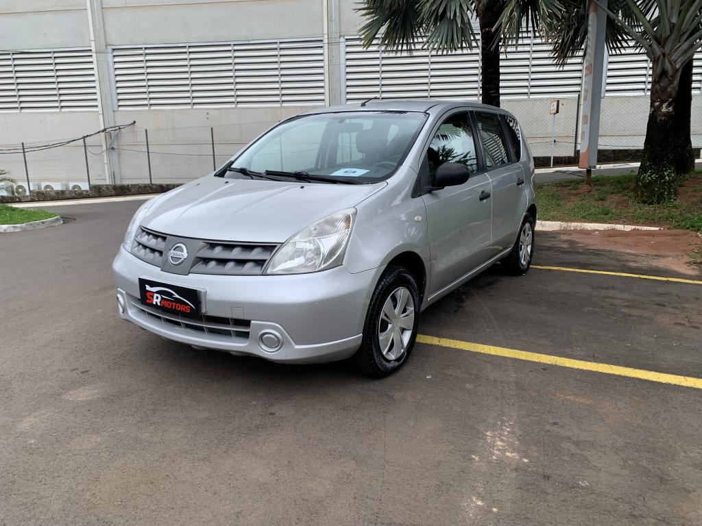 NISSAN Livina
