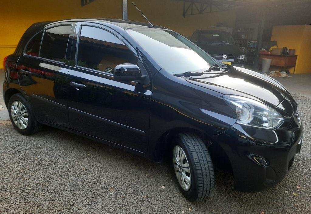 NISSAN March - Foto