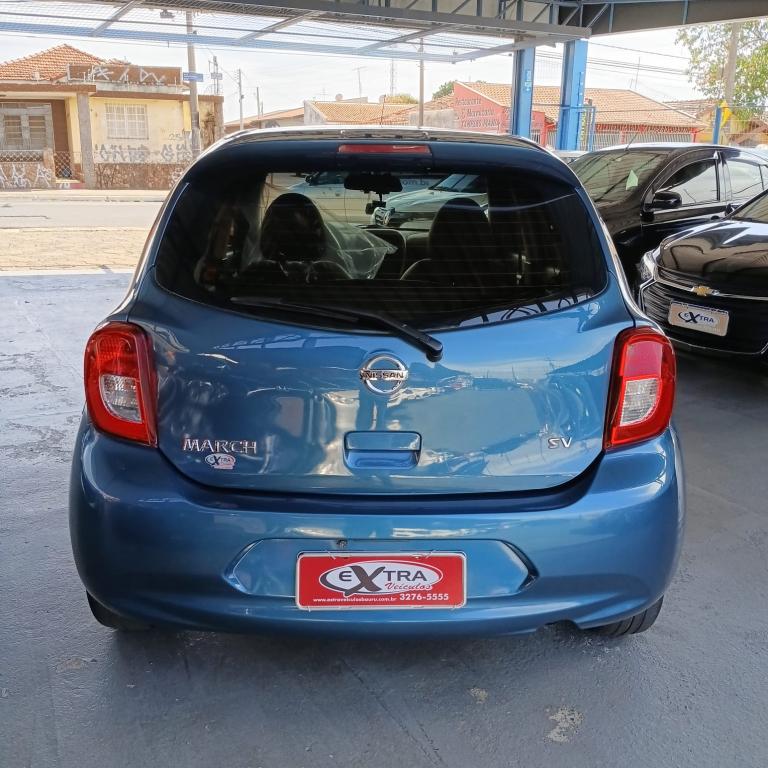 NISSAN March - Foto