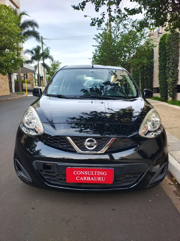 NISSAN March - Foto
