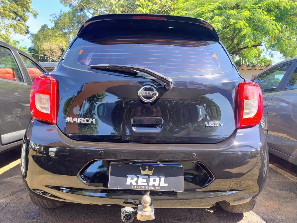 NISSAN March - Foto