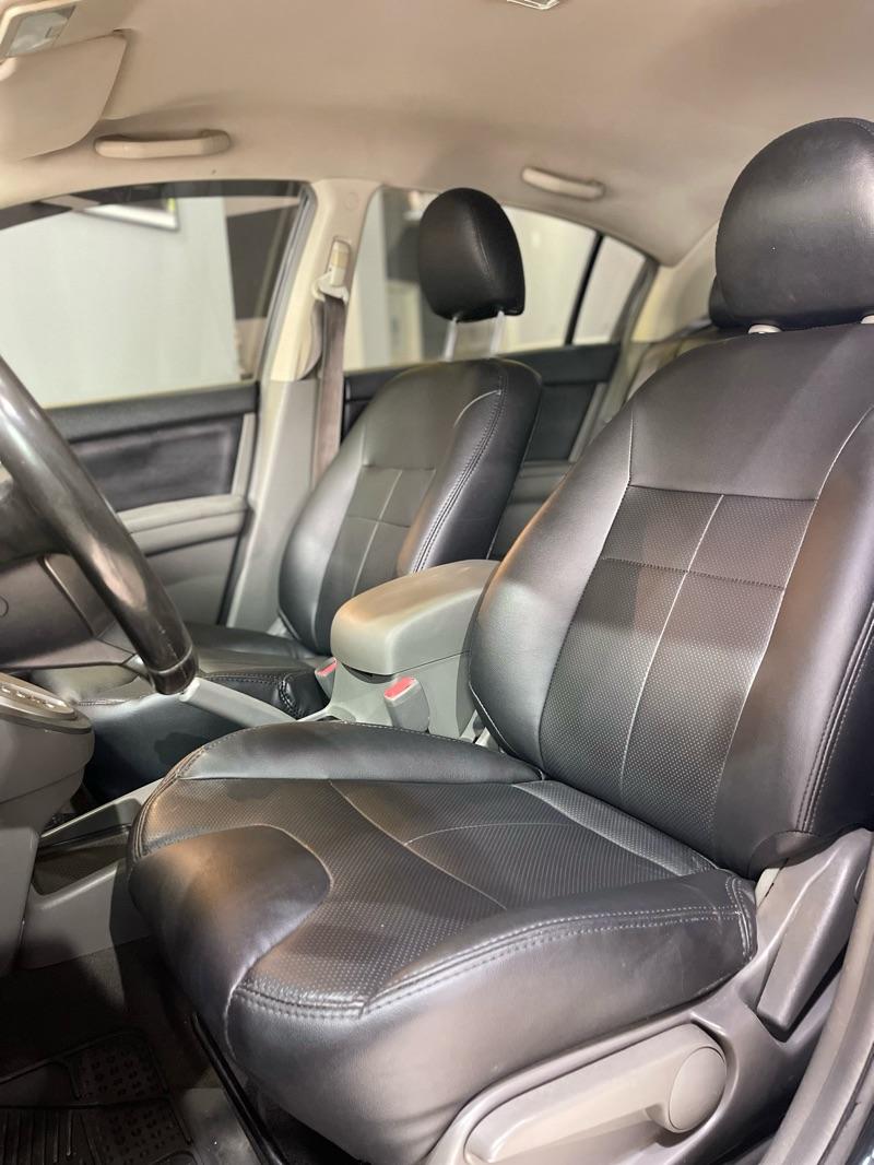 NISSAN Sentra - Foto