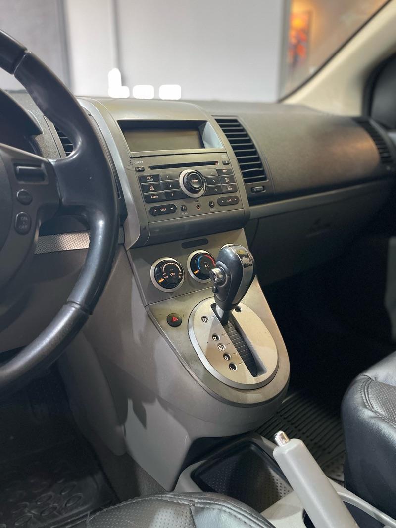 NISSAN Sentra - Foto