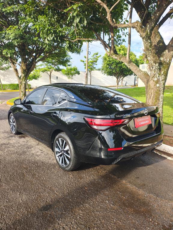 NISSAN Sentra - Foto