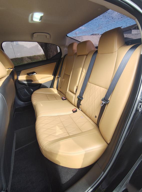 NISSAN Sentra - Foto