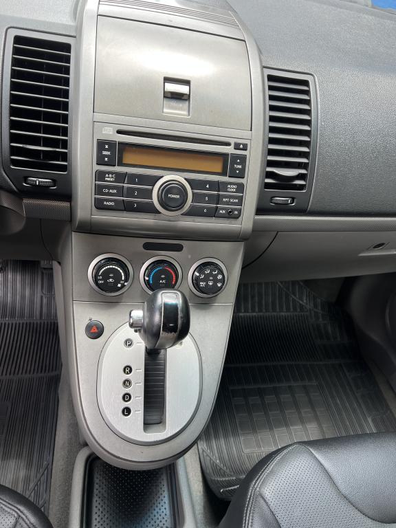 NISSAN Sentra - Foto