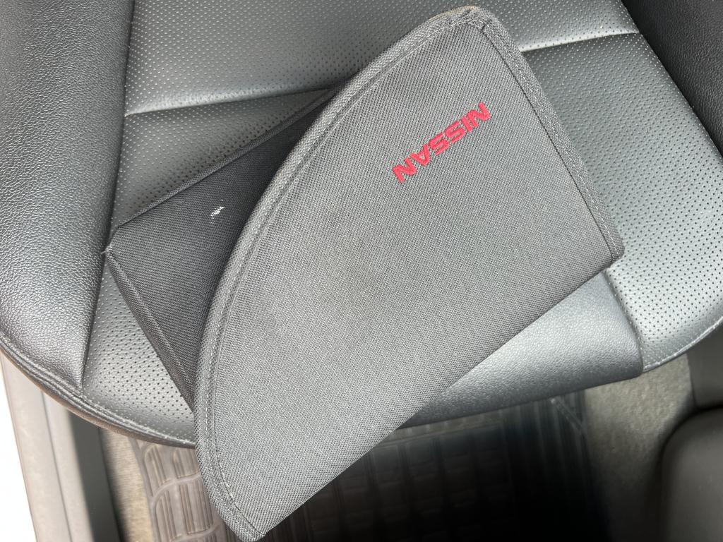 NISSAN Sentra - Foto