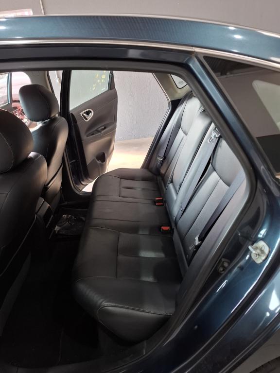 NISSAN Sentra - Foto