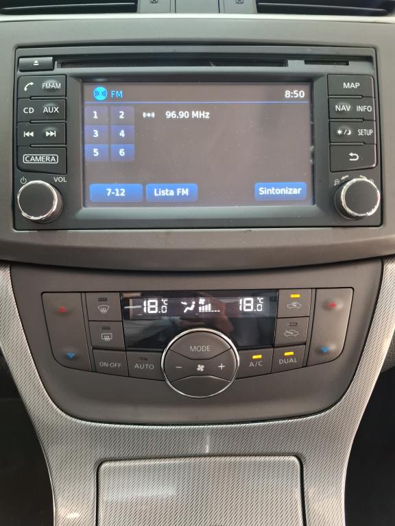 NISSAN Sentra - Foto