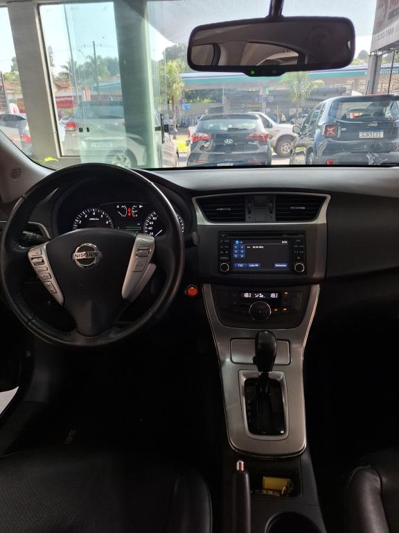 NISSAN Sentra - Foto