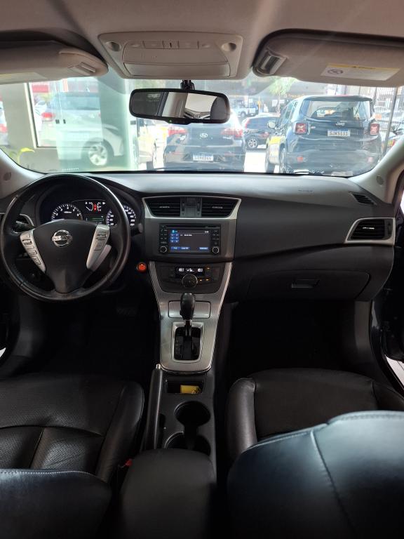 NISSAN Sentra - Foto