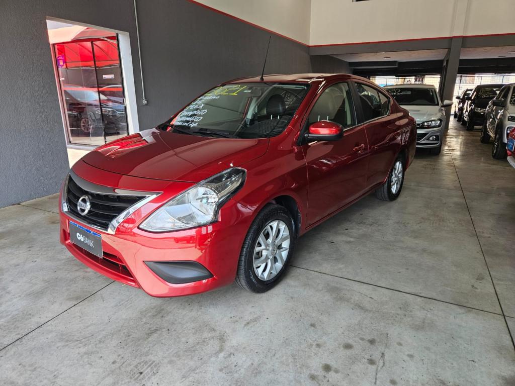 NISSAN Versa Sedan - Foto