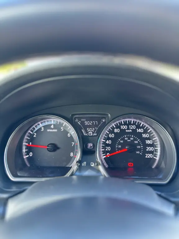 NISSAN Versa Sedan - Foto