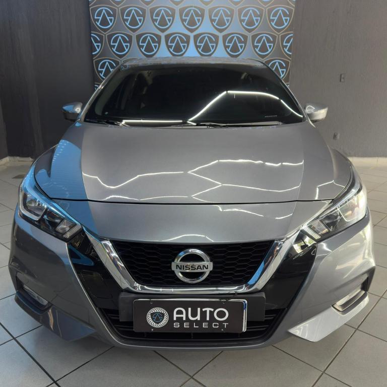 NISSAN Versa Sedan - Foto