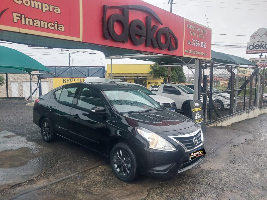NISSAN Versa Sedan