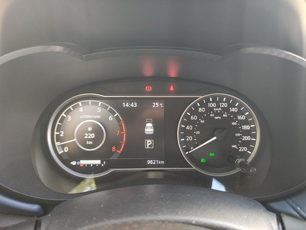 NISSAN Versa Sedan - Foto