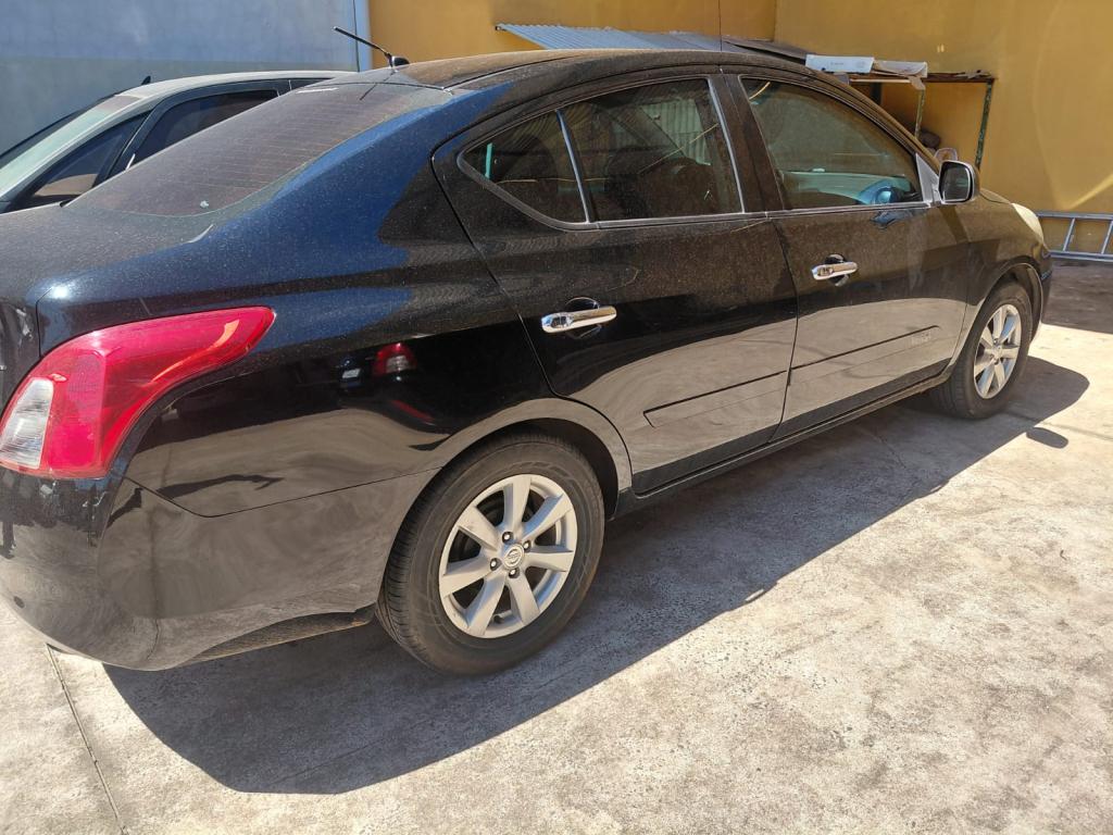 NISSAN Versa Sedan - Foto