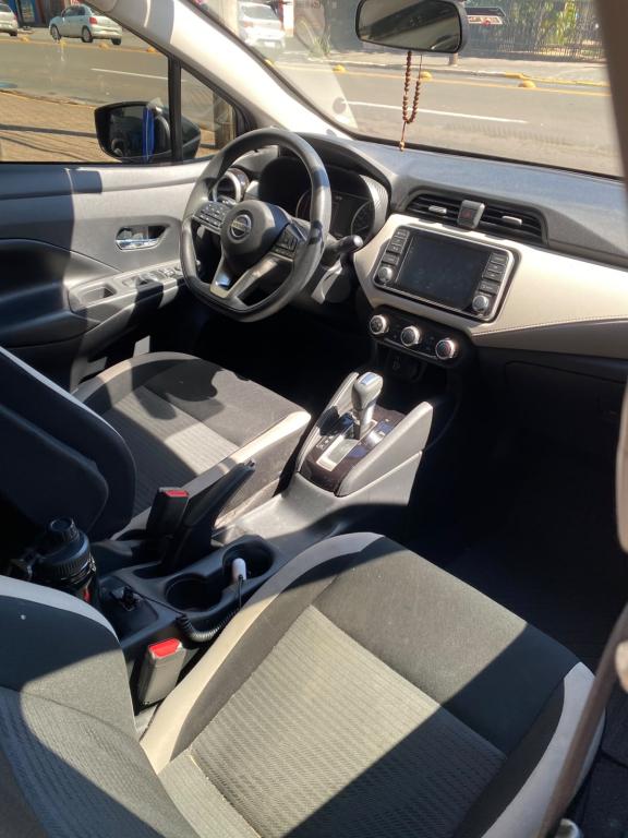 NISSAN Versa Sedan - Foto