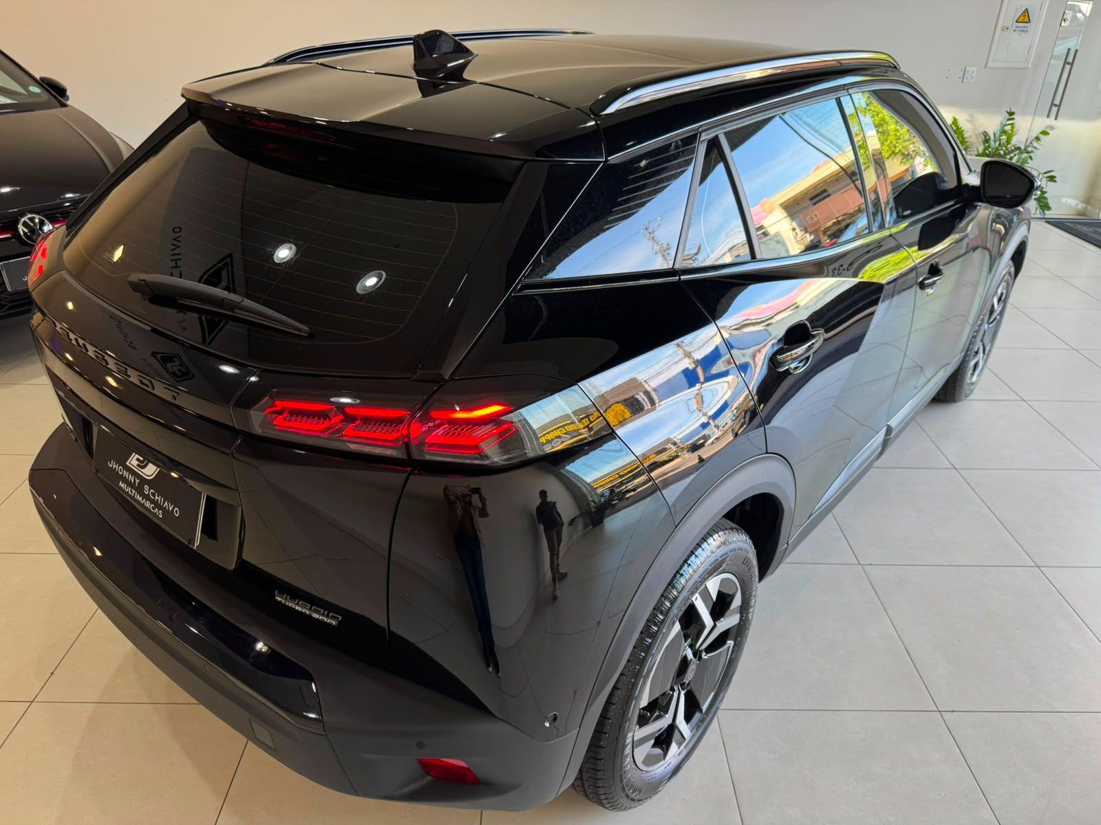 PEUGEOT 2008 - Foto