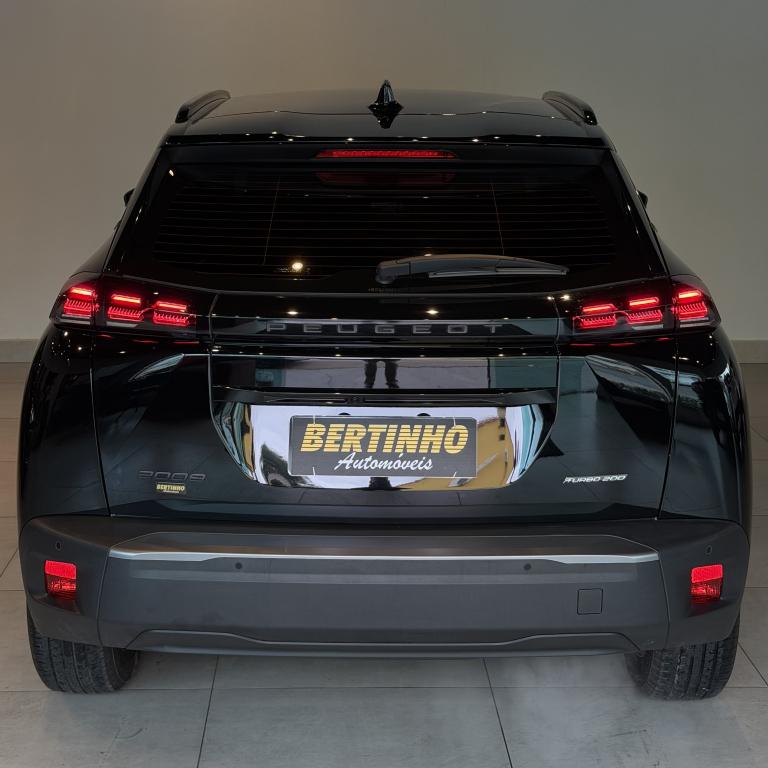 PEUGEOT 2008 - Foto