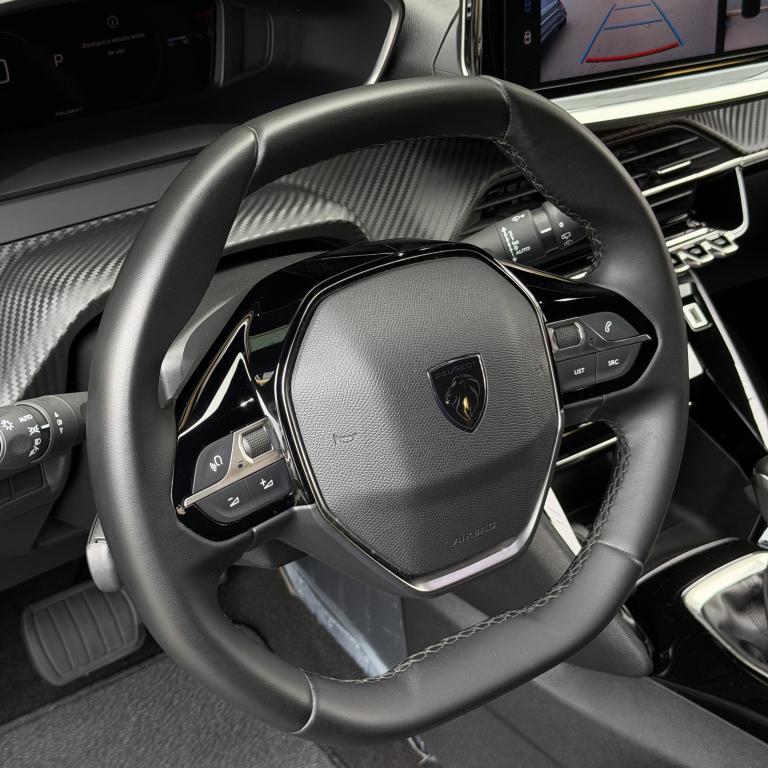 PEUGEOT 2008 - Foto